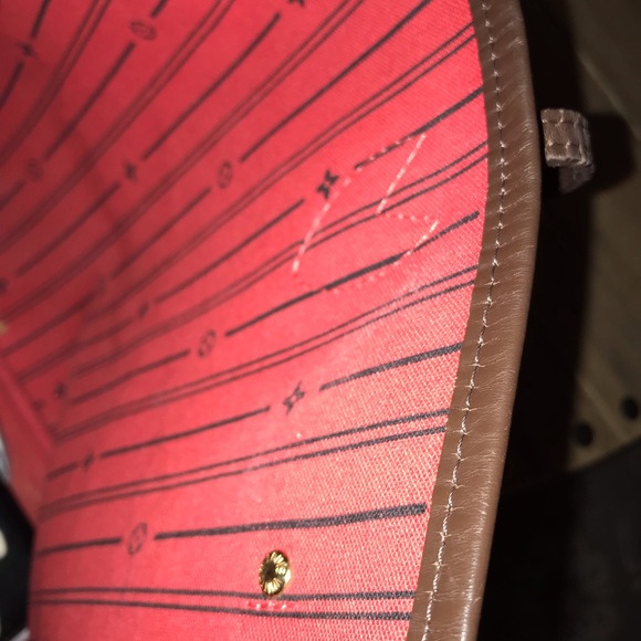 Louis Vuitton Neverfull from NYC store - Picture 3 of 5